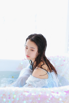 国外偷窥女厕666666